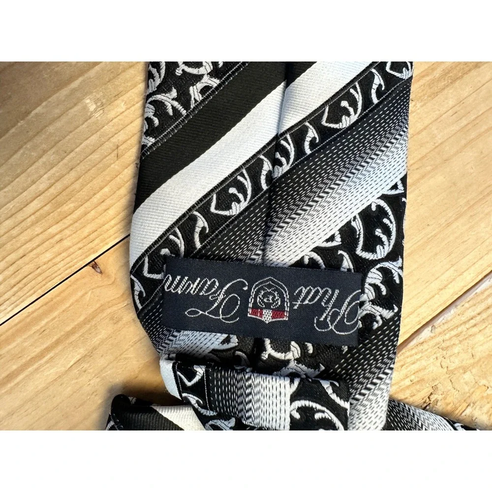 Phat‎ Farm Mens Silk Necktie Black White Grey Striped Scroll Filigree Pattern